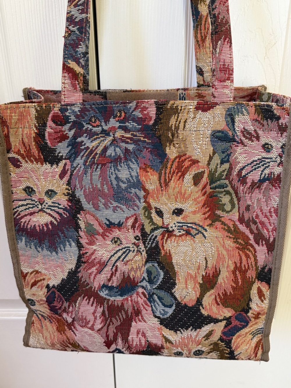 Tapestry Cat Tote Bag    Multicolor Cats - Picture 4 of 14
